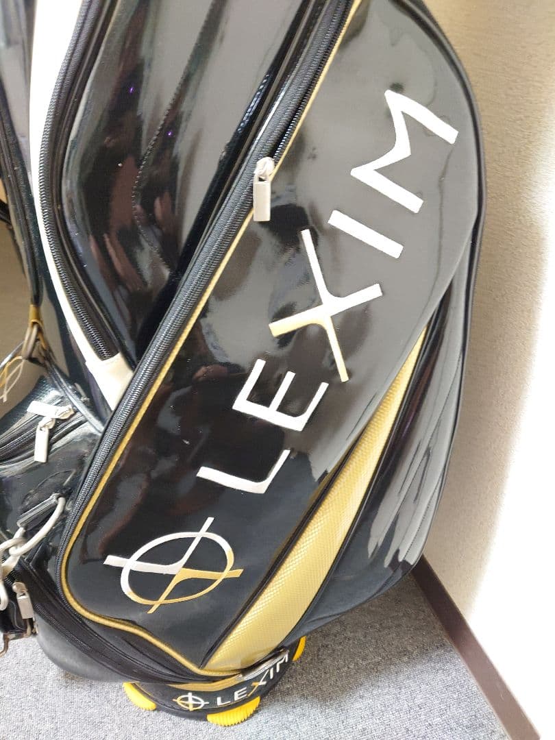 LEXIM キャディバッグ ブラック・ゴールド　スタンド付き❗️