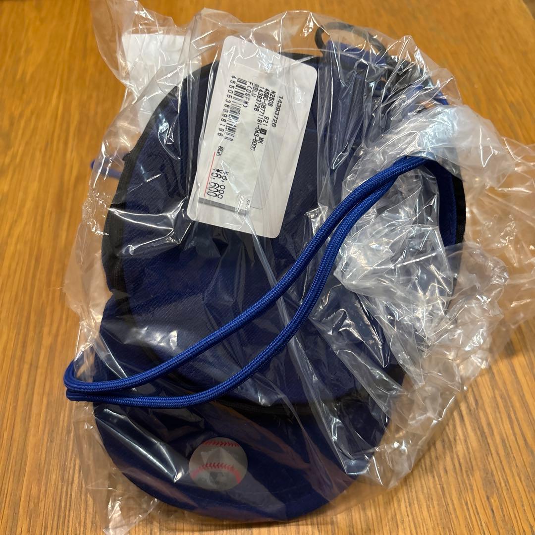 ドジャース　帽子型ポーチ
