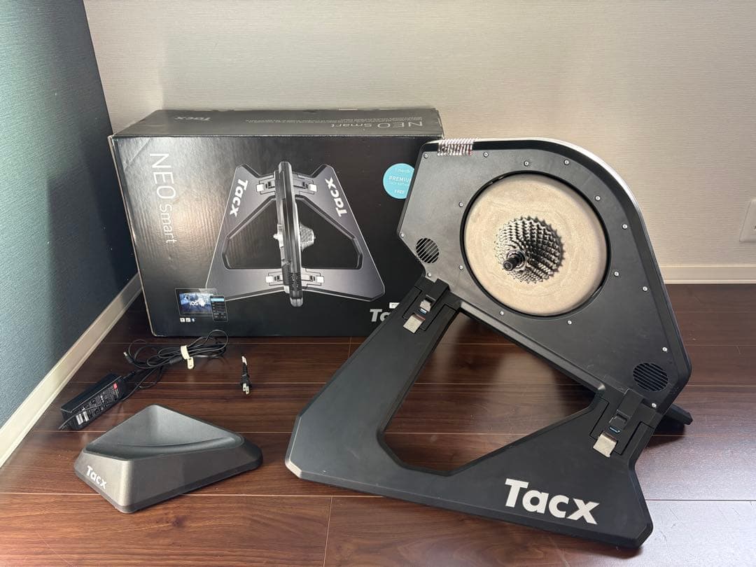 Tacx NEO Smart ローラー台