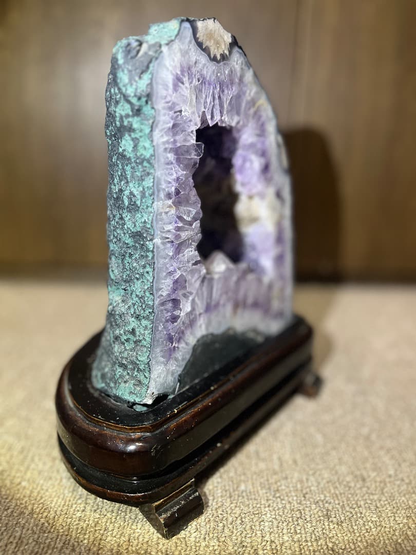 アメジストドーム限定販売(台座付き)