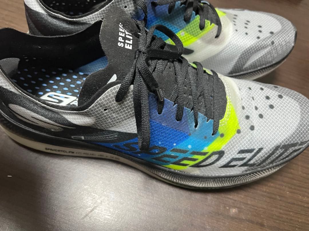 スケッチャーズ　Go run speed Elite 27.0