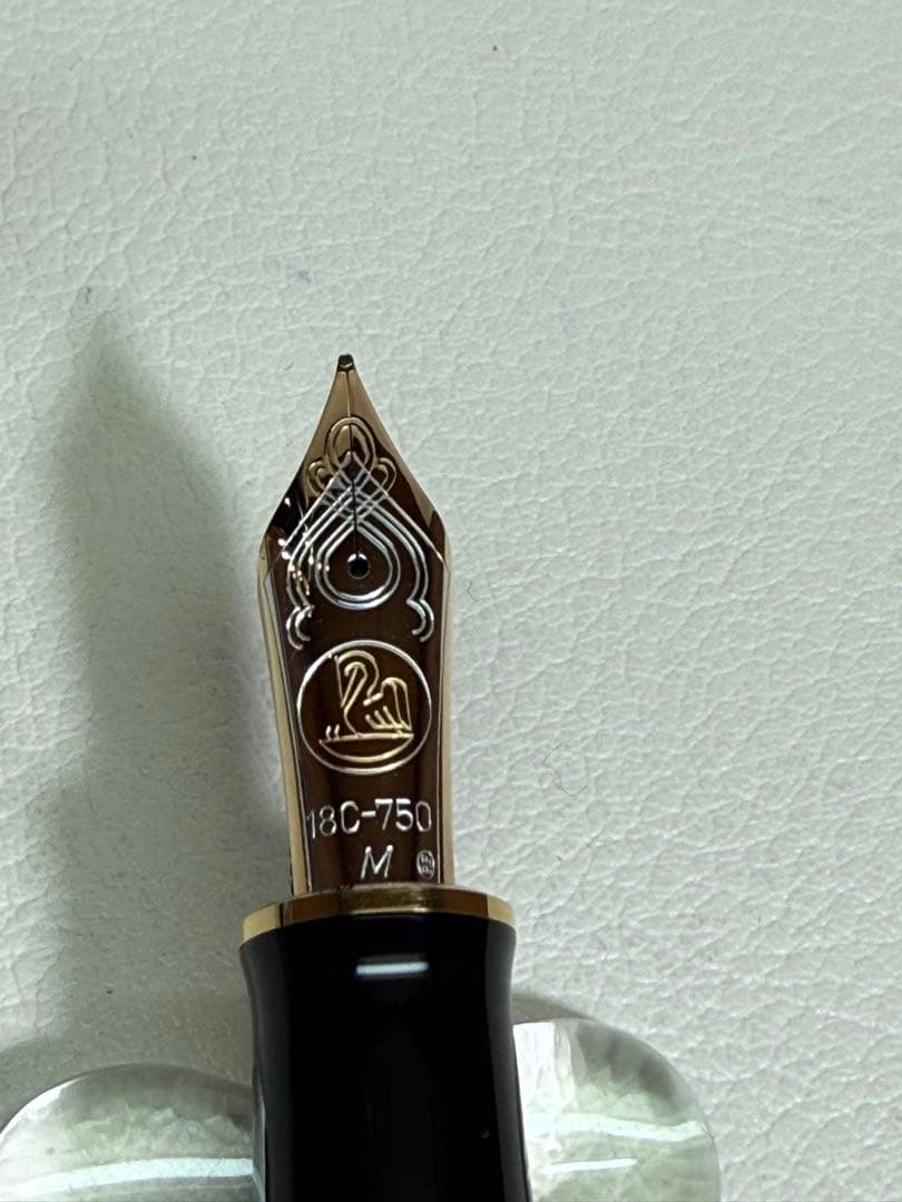 【極美品】ペリカンスーベレーン M1000 ギフト