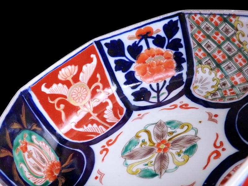 古伊万里　色絵　牡丹に菊　十字四方襷紋に雪輪　八角鉢　C017AS-fbvg