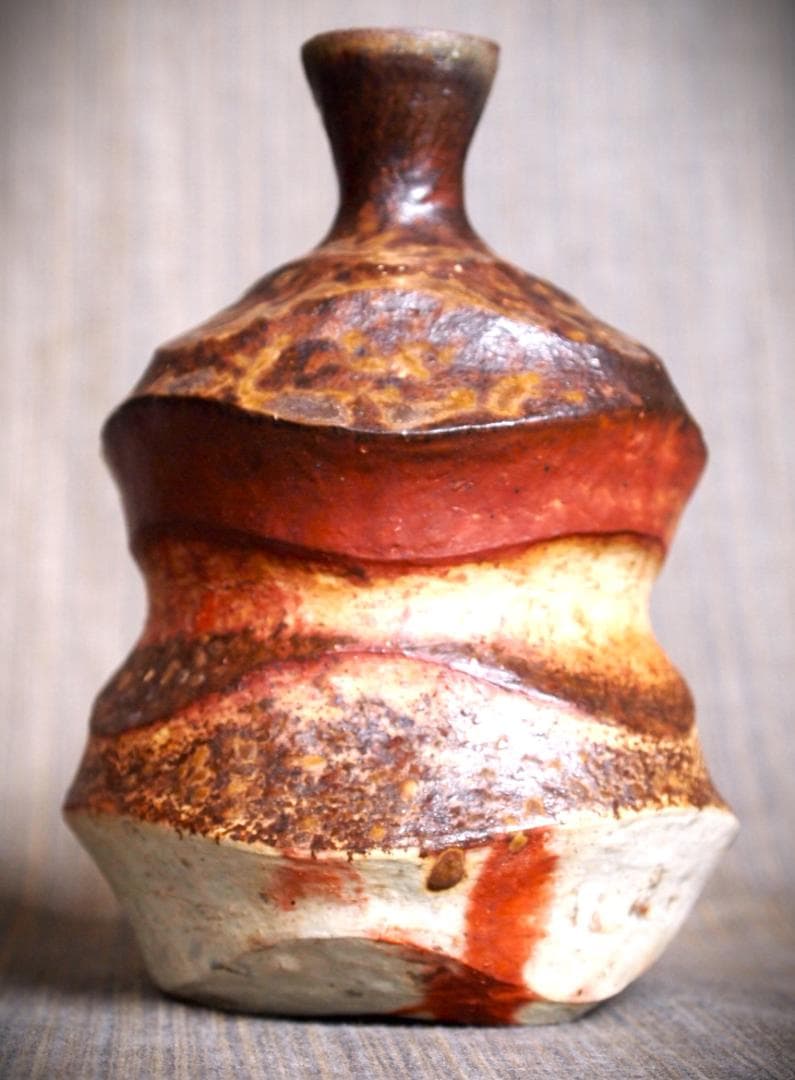 人気作家★川端文男【師：金重利右衛門】★備前《自然練込窯変》徳利★共箱