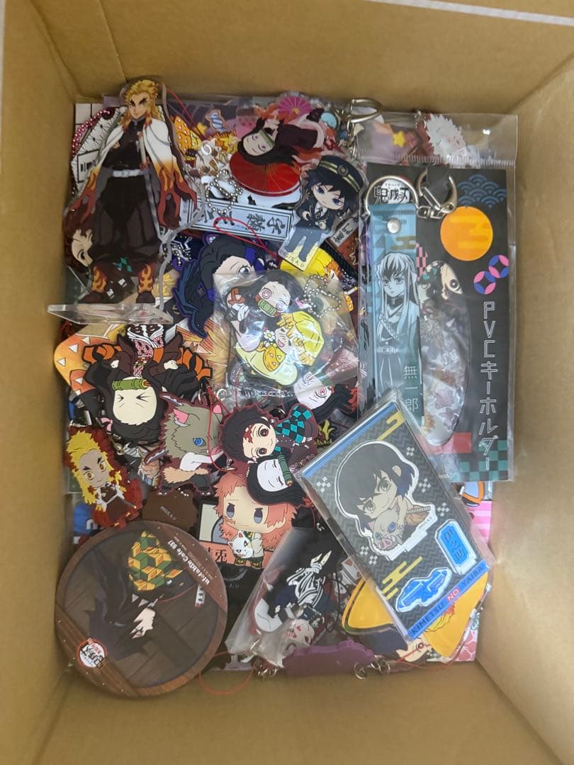 鬼滅の刃 グッズまとめ売り 500個以上