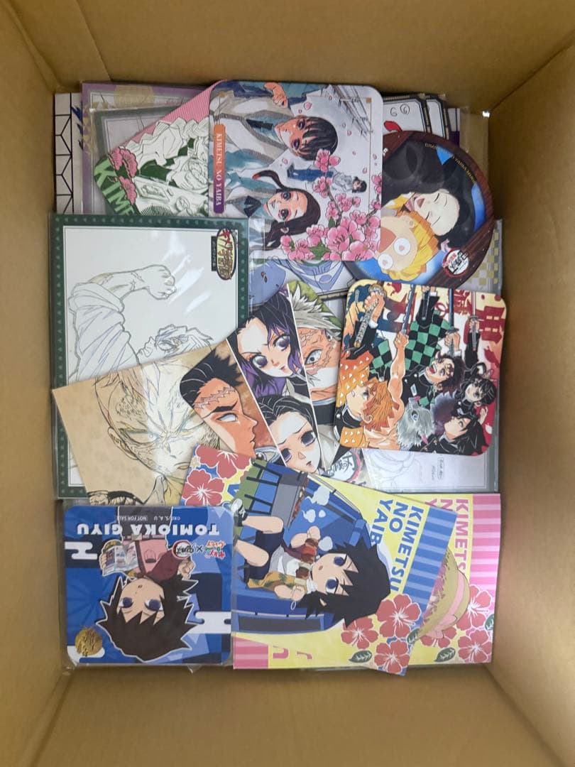 鬼滅の刃 グッズまとめ売り 500個以上