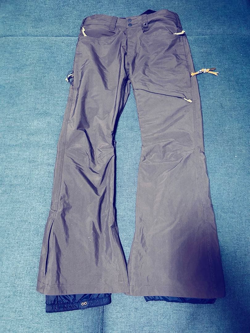 シーズン最終値下げ！Burtonスノーボードジャケット&グレーパンツセット美品