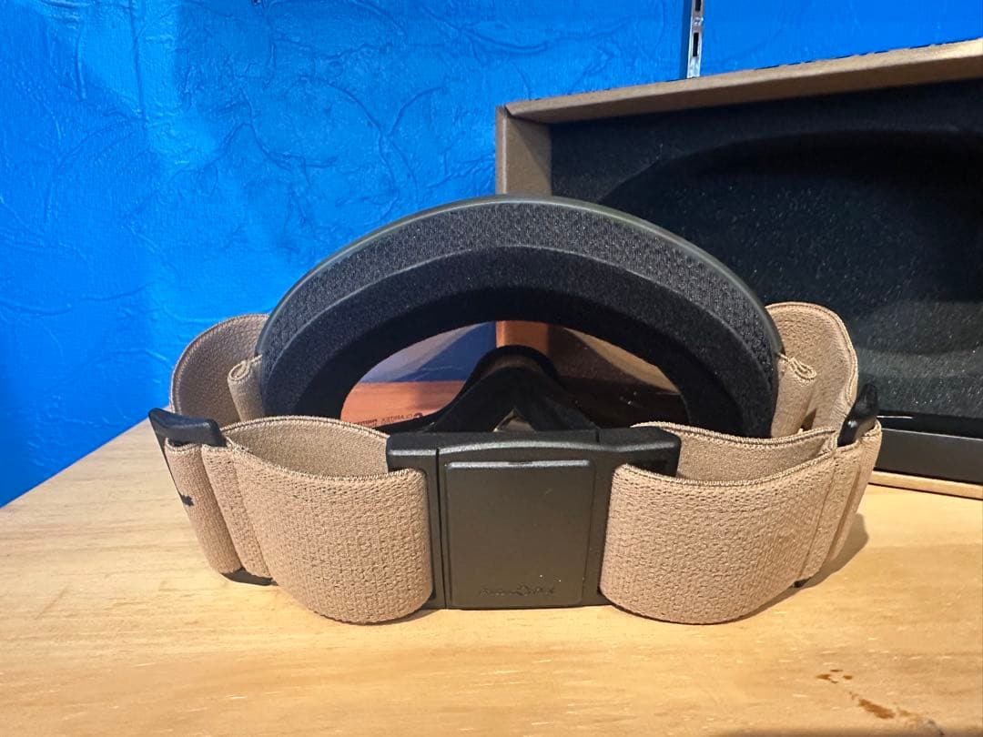 REVOLT ゴーグル ブラウンレンズ ベージュストラップ