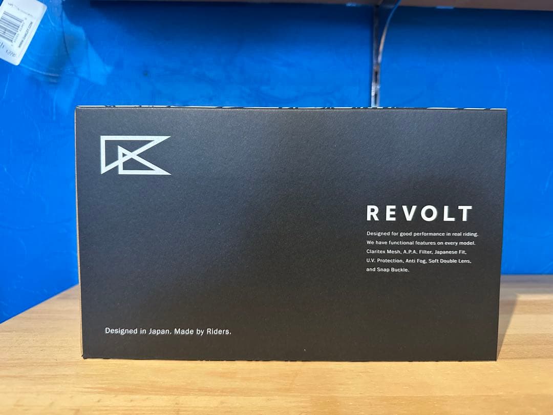REVOLT ゴーグル ブラウンレンズ ベージュストラップ