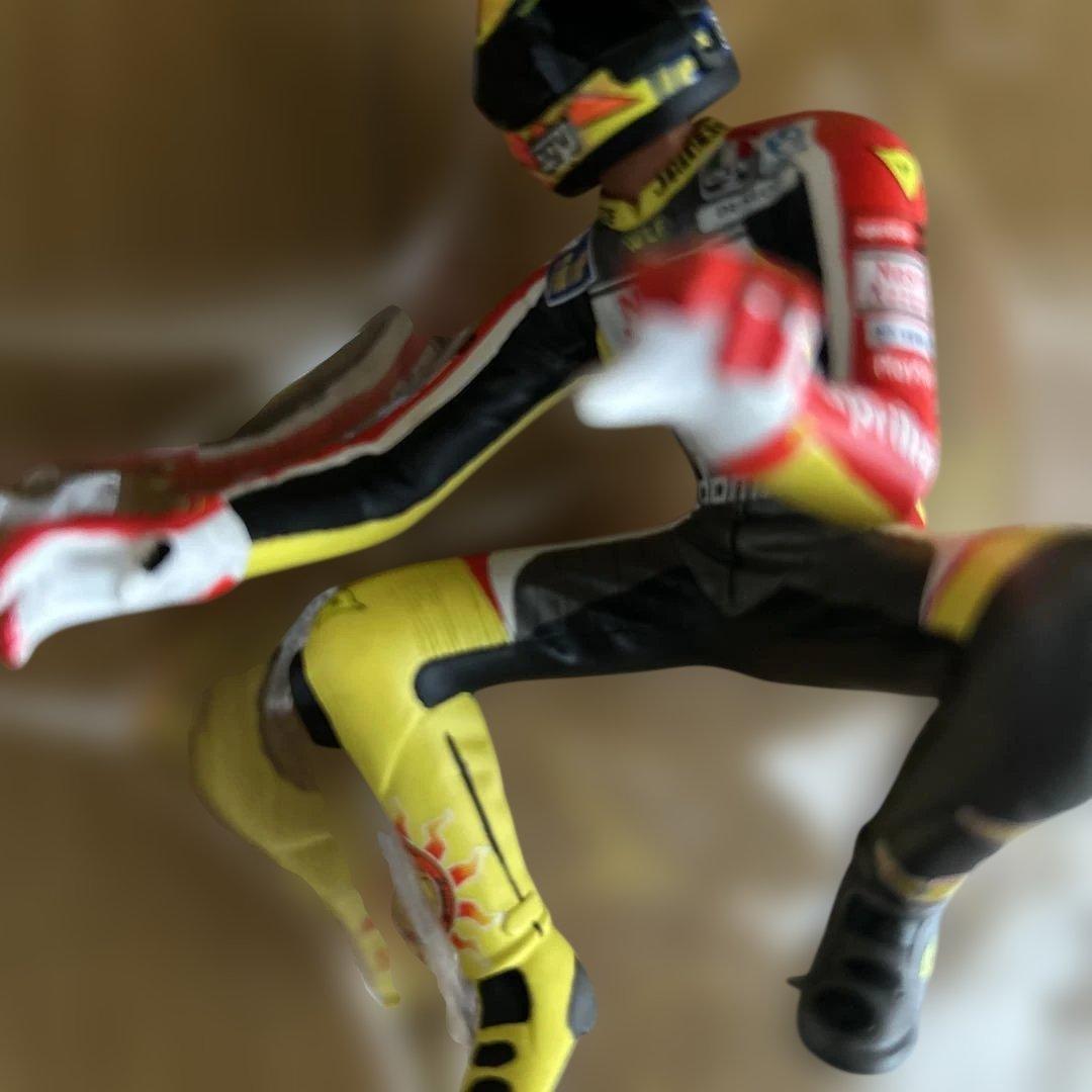 ミニチャンプス バレンティーノ・ロッシ 1/12スケール