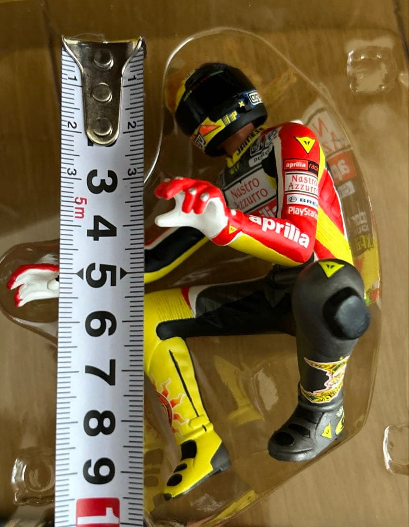 ミニチャンプス バレンティーノ・ロッシ 1/12スケール