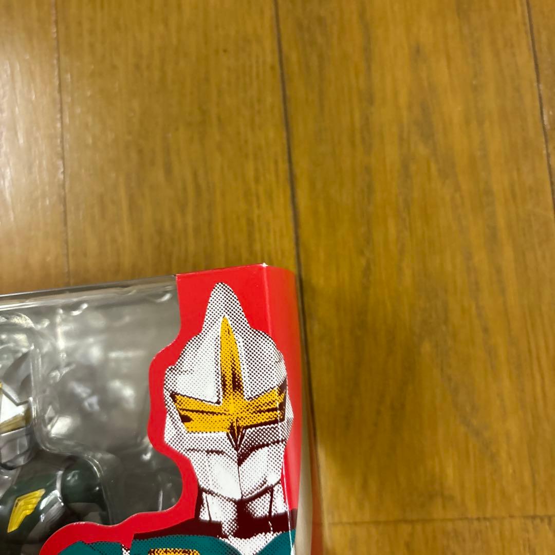 ULTRA-ACT ミラーナイト