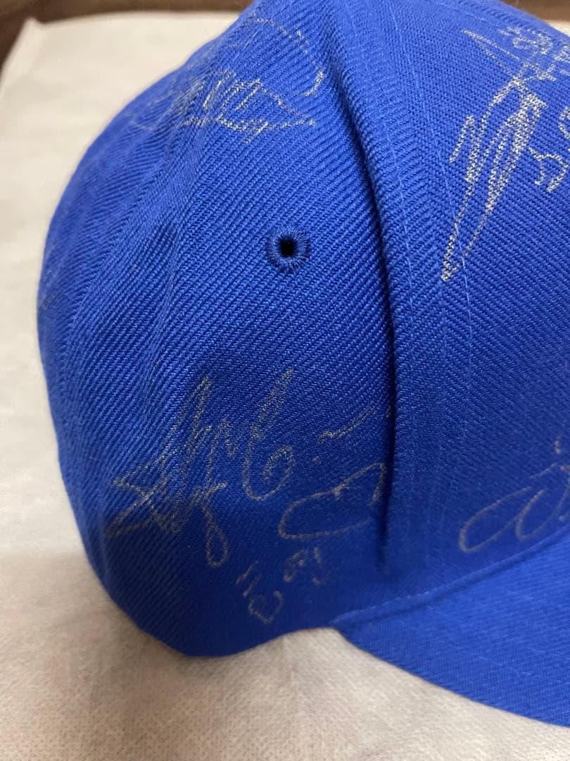 少女時代　全メンバー　サイン入り　キャップ