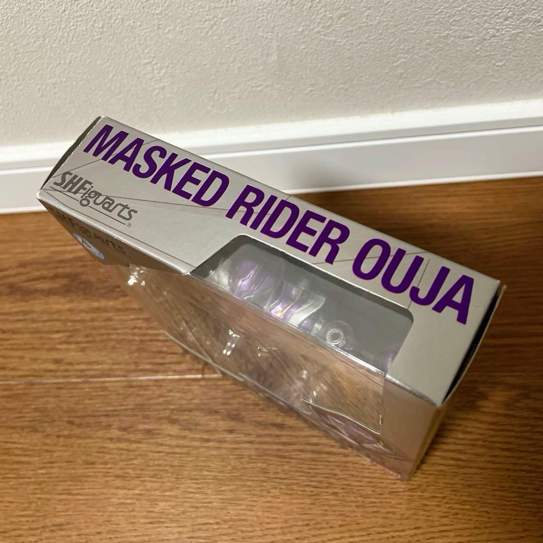 未使用品　S.H.Figuarts 仮面ライダー王蛇　フィギュア　龍騎