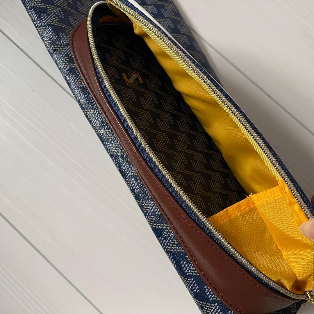 Resurrection レザレクション クラブケース ネイビー