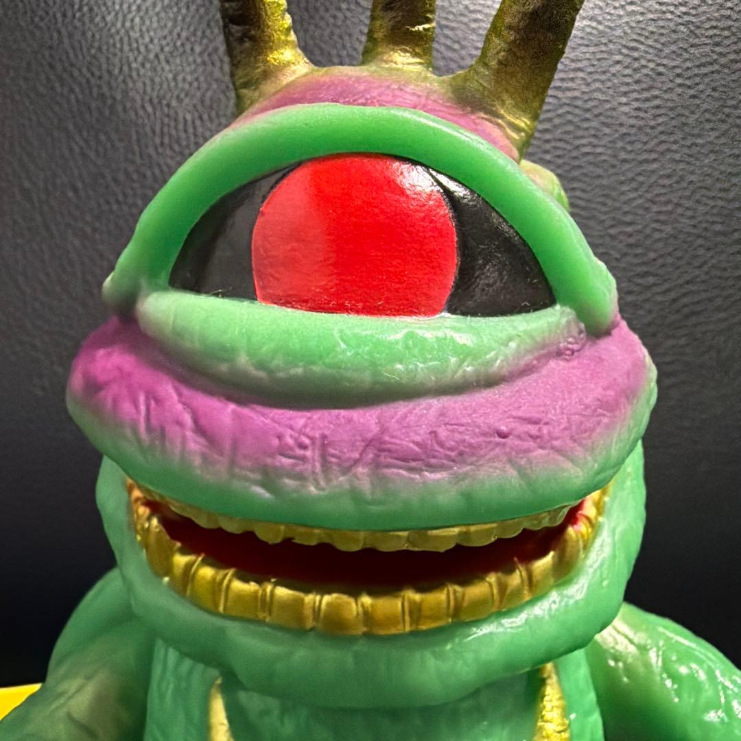 b*l様 スペクトルマン フィギュア バクラ