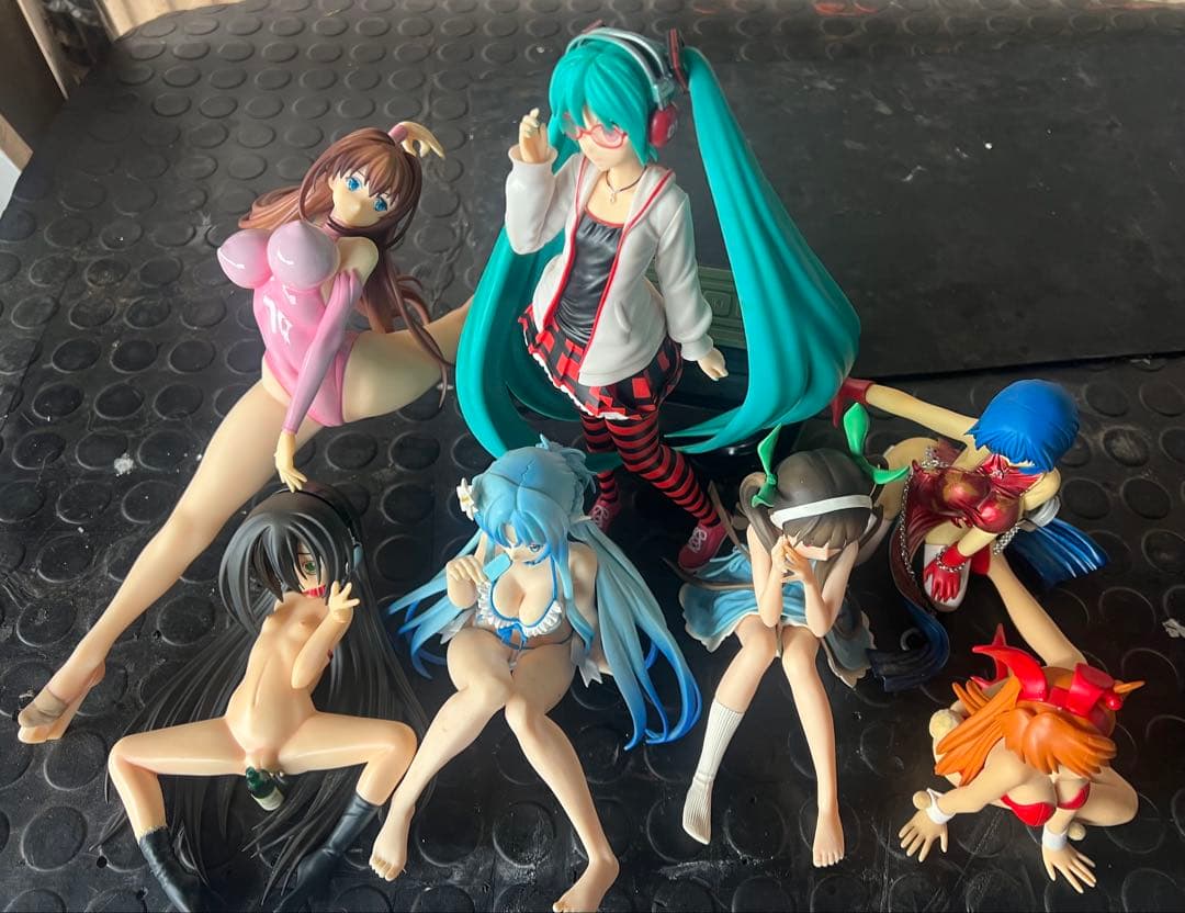 キャラクターフィギュア多数