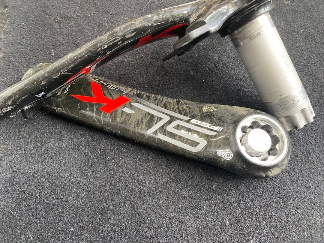 A*c様 FSA SL-K 75 クランクセット ブラック/レッド