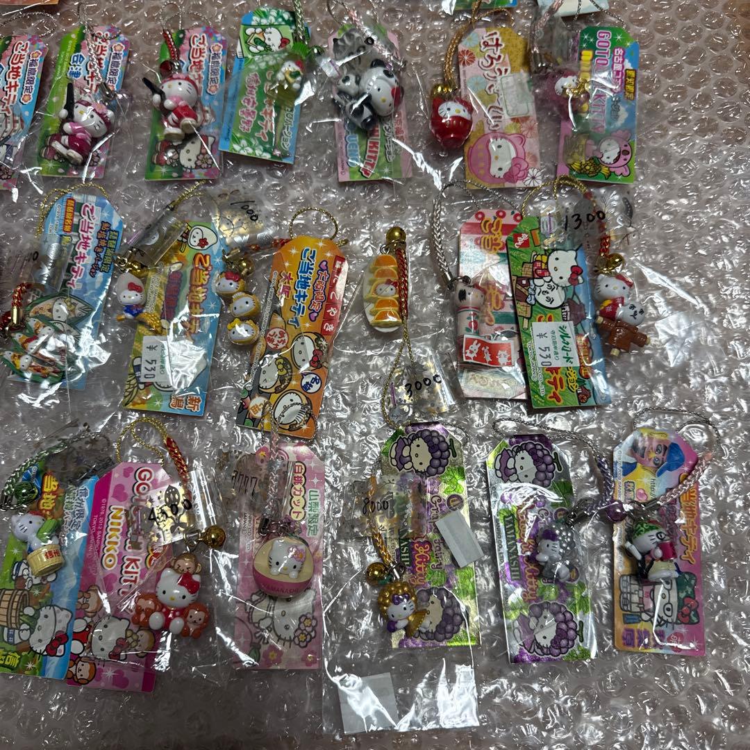 【1/12まで‼️】 ハローキティ ご当地キティ 根付き キーホルダー ストラップ