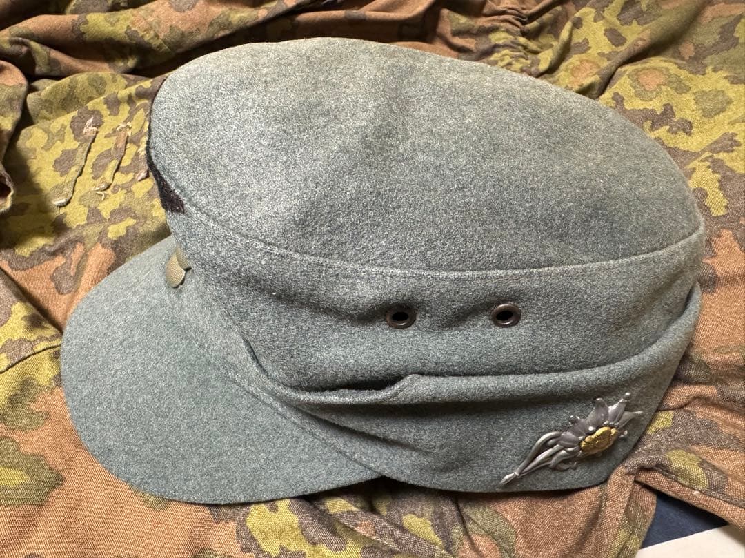 ドイツ軍　M43戦闘帽　エーデルワイスバッジ付き