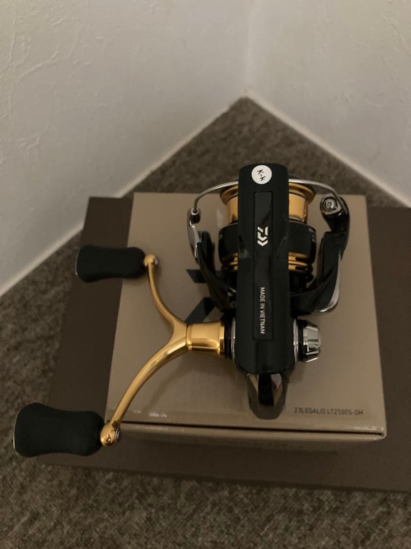 ダイワ 23 レガリス LT2500S-DH 美品