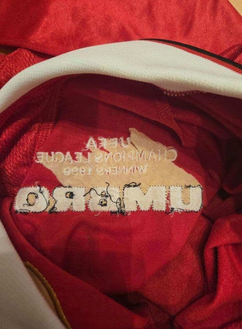 m*o様 マンチェスター・ユナイテッド 1999年チャンピオンリーグ優勝記念ユニ