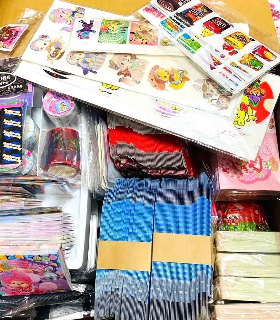 紙モノ♡コレクション整理品♡紙モノ大量まとめ売り♡印刷物セット♡シール♡箱売り