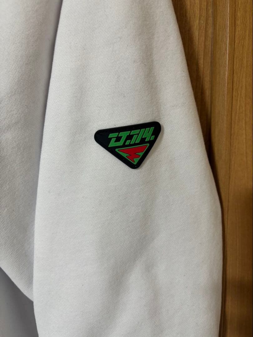 ずとまよ 白トレーナー スウェット 当たり