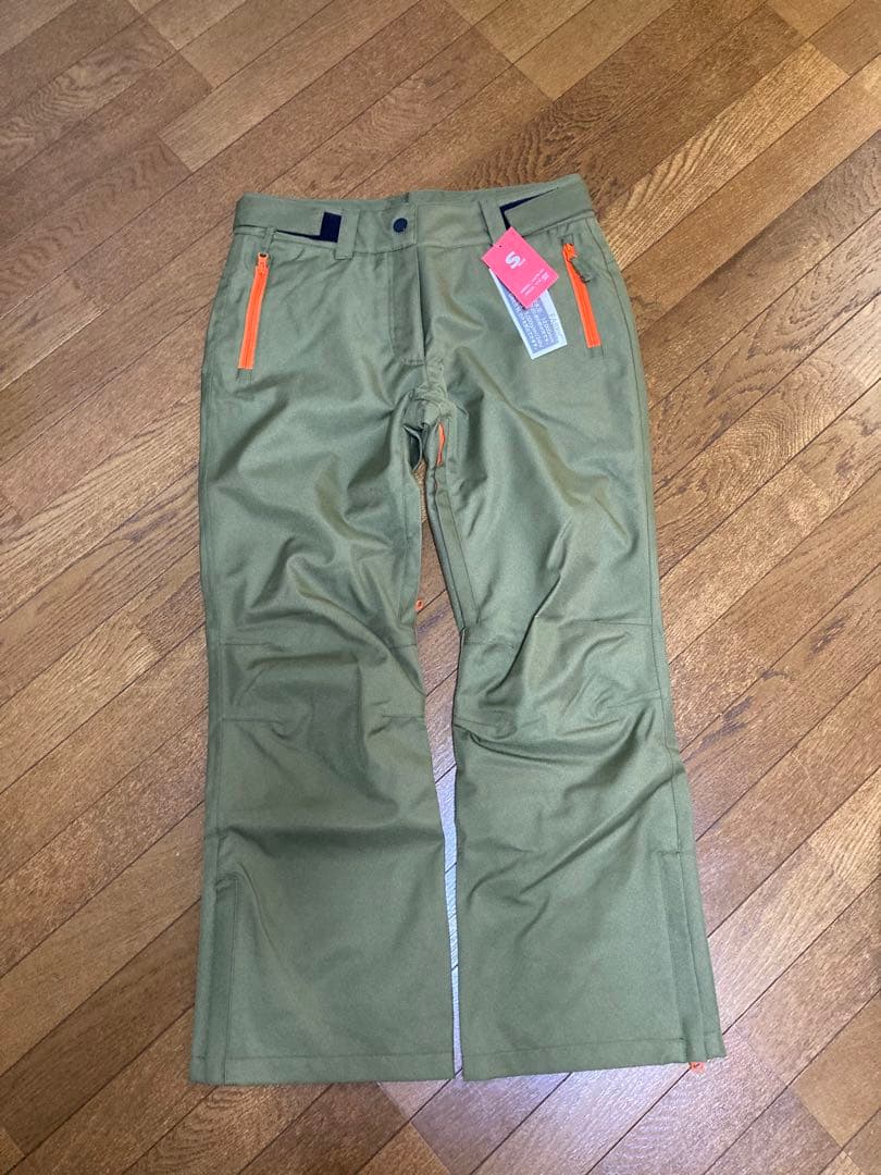 新品スノボウェア　レディースＳサイズ