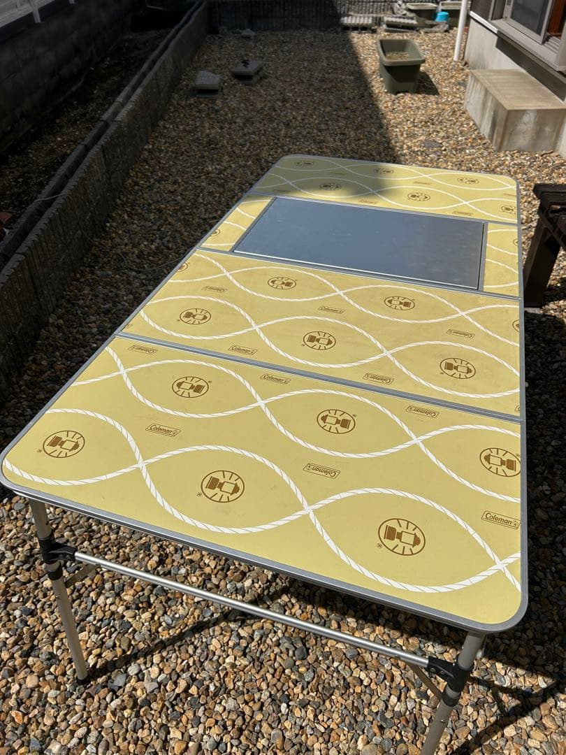 テーブル・チェア・ハンモック Coleman SLIM 4-FOLDING BBQ TABLE