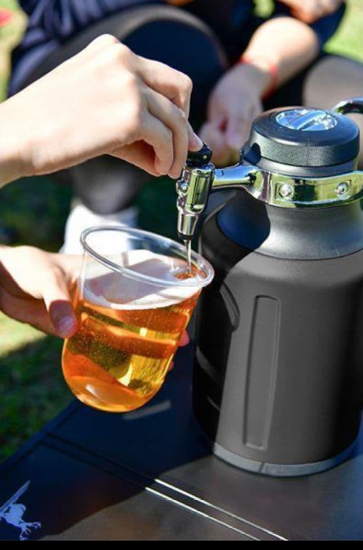 GrowlerWerks UKEG GO 64oz ビールサーバ