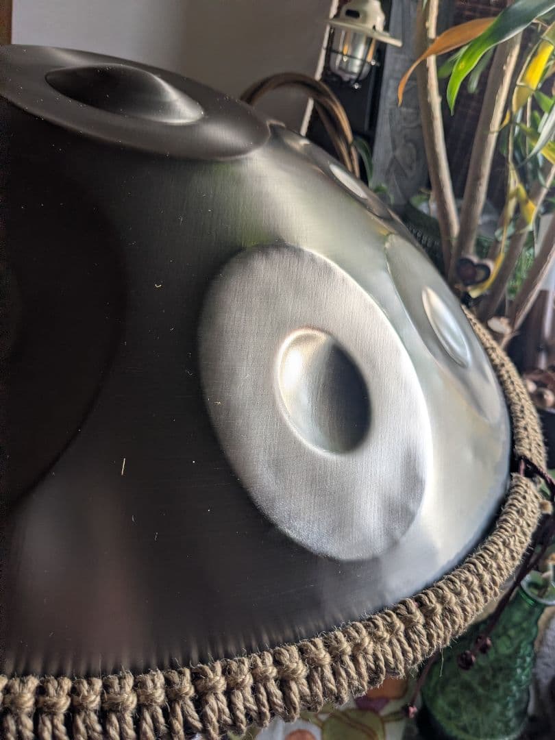 ✾ハンドパン 12音　約56センチ　Dマイナー シルバー 楽器　ヨガ　瞑想