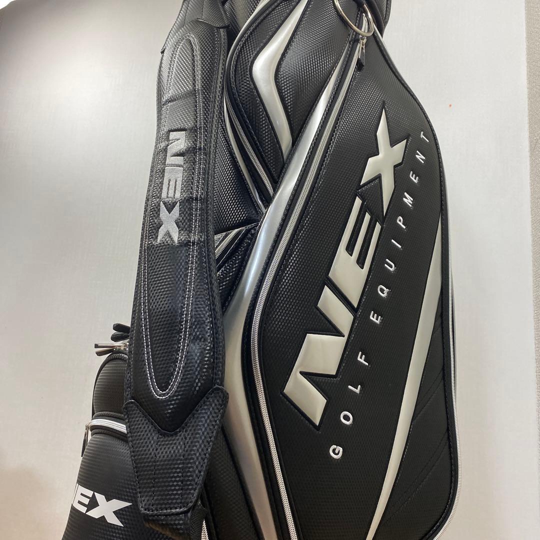 (美品) NEX ゴルフバッグ 合成皮革 黒/銀 中古