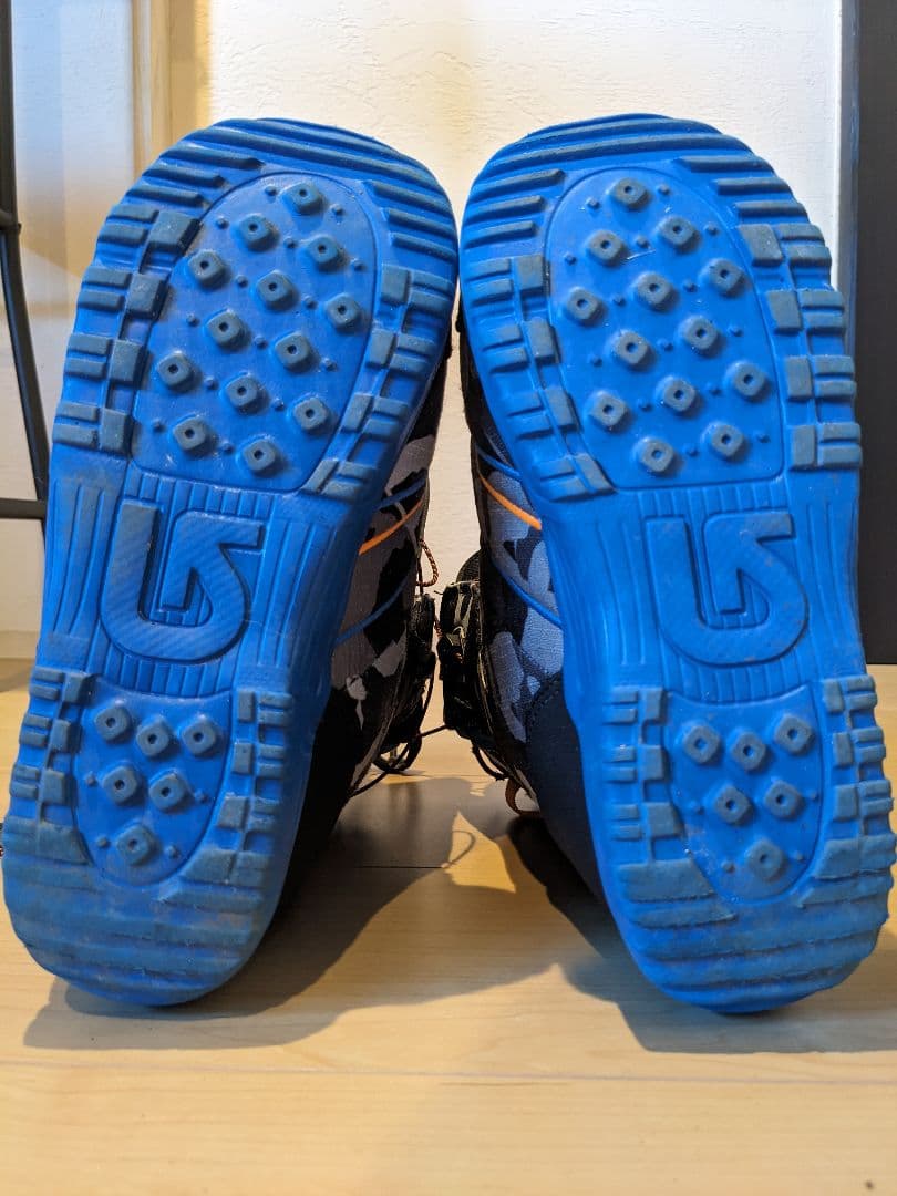 BURTON　STASH HUNTER　23cm