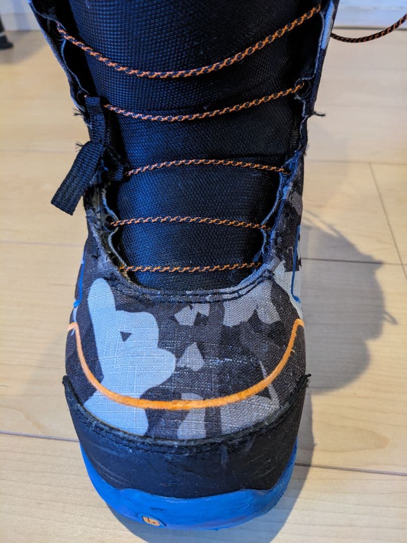 BURTON　STASH HUNTER　23cm