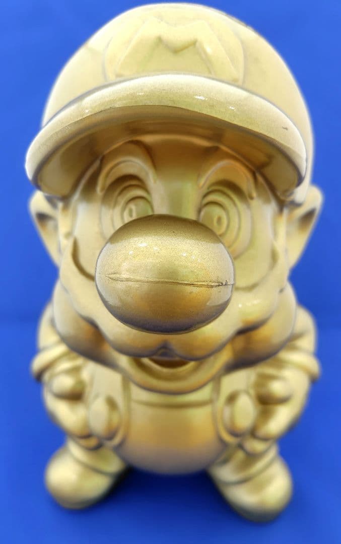 中古　レア！　任天堂エンターテイメント特約店　ゴールドスーパーマリオ像　非売品