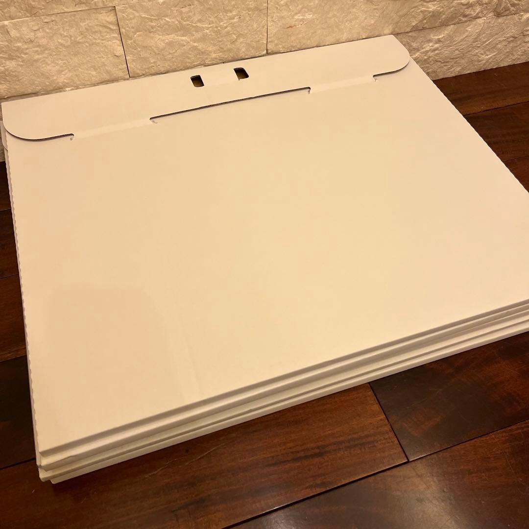 ［即購入可］メルセデスベンツ 壁掛けカレンダー 2020〜2024年