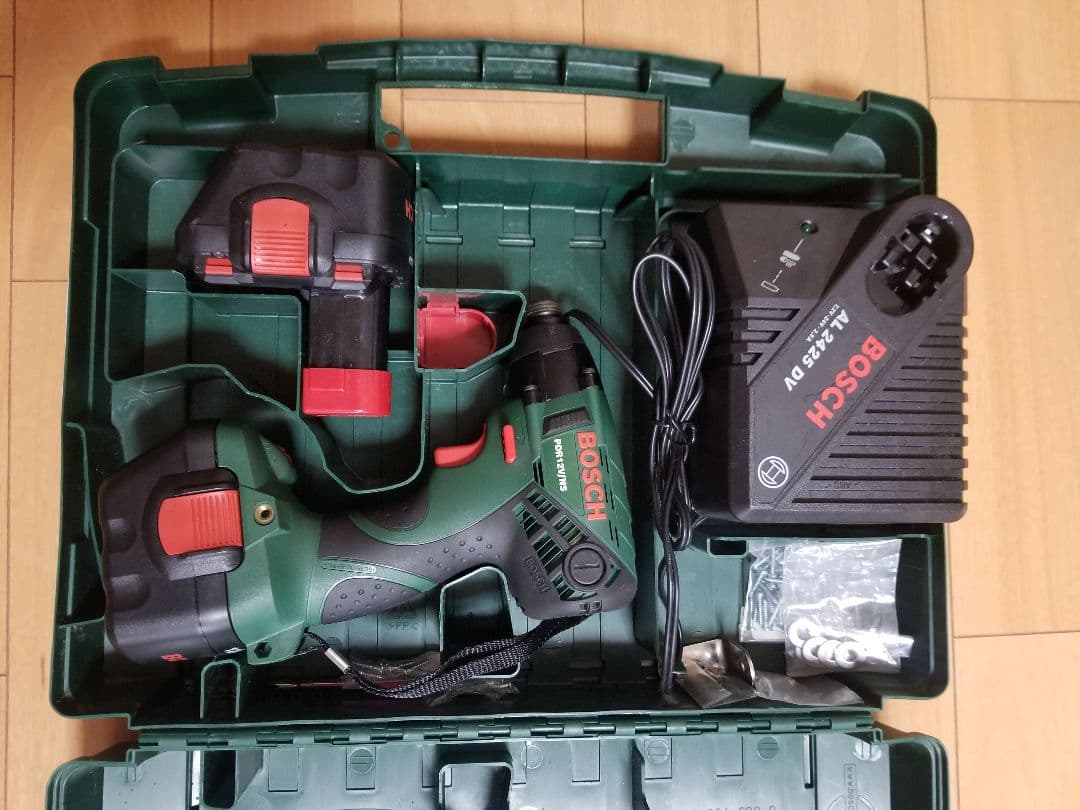 BOSCH インパクトドライバー　新品