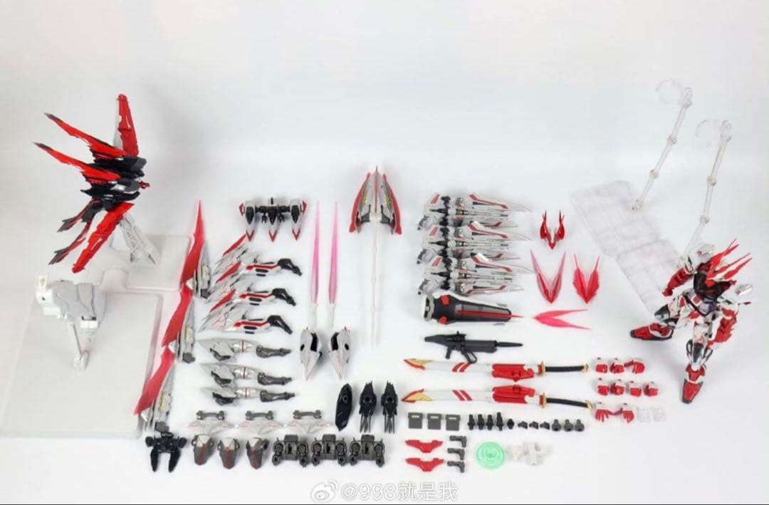 1/100 MGサイズ　ガンダムアストレイ レッドドラゴン　海外製