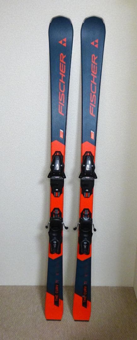 未使用 FISCHER THE CURV TIカービング1級女性軽量オーストリア