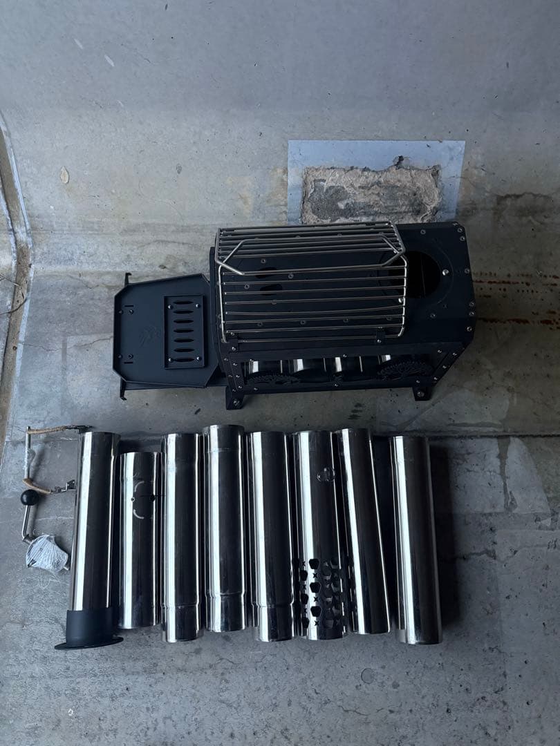 薪ストーブ 黒　収納バック付き　窓付き