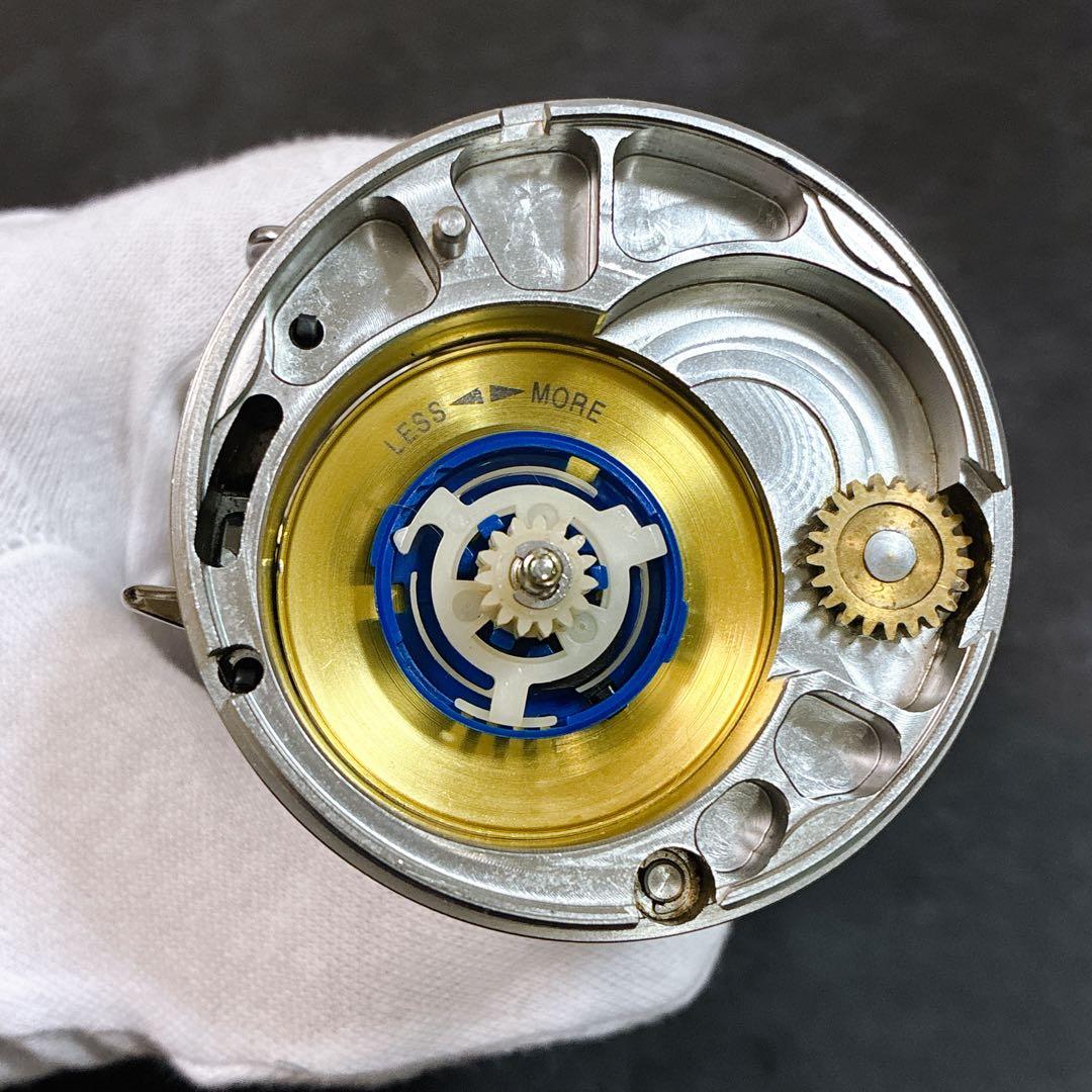 ダイワ ミリオネア スネークヘッド 雷魚用 ベイトリール 300 カスタム？