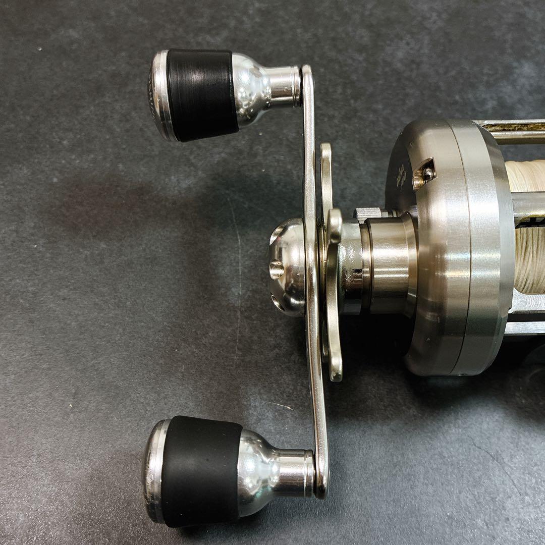 ダイワ ミリオネア スネークヘッド 雷魚用 ベイトリール 300 カスタム？