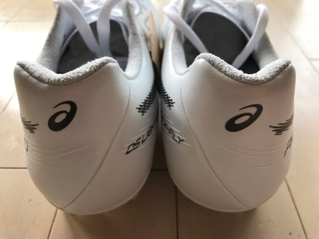 DSライトXフライプロ2 白×黒　26.5㎝　新品。