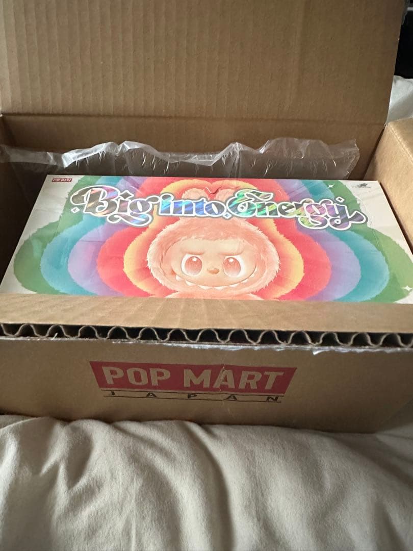 POPMART☆ Big into Energy ラブブ　新品