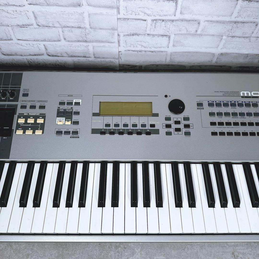 【美品】YAMAHA MOTIF8 シンセサイザー 88鍵盤 ヤマハ　モチーフ