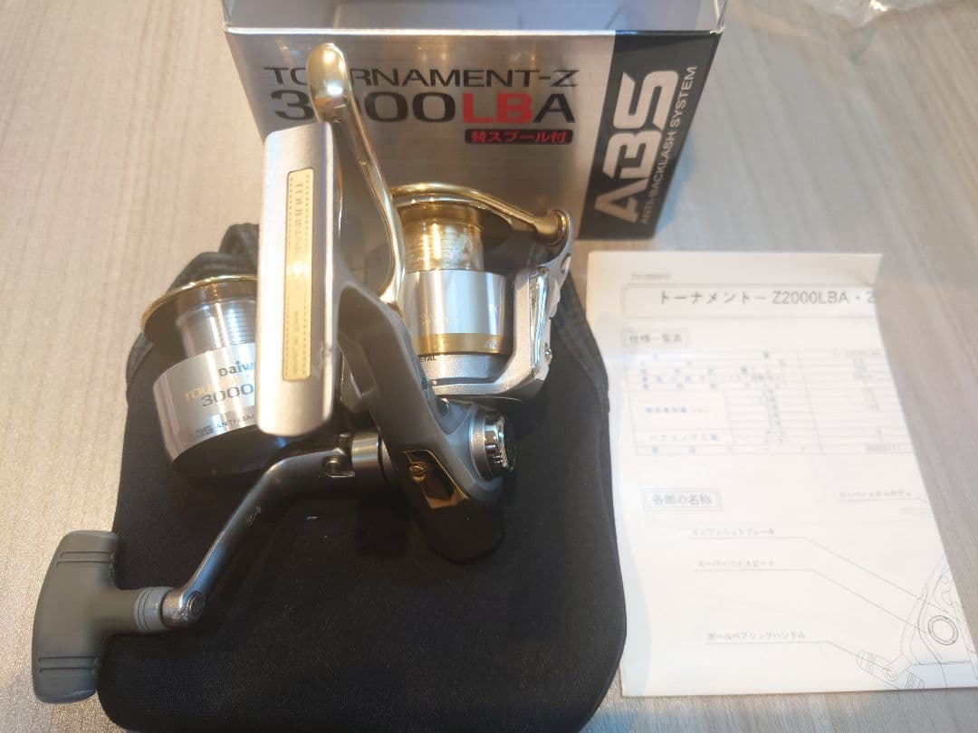 Daiwa TOURNAMENT-Z 3000LBA スピニングリール