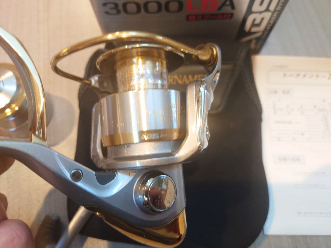 Daiwa TOURNAMENT-Z 3000LBA スピニングリール