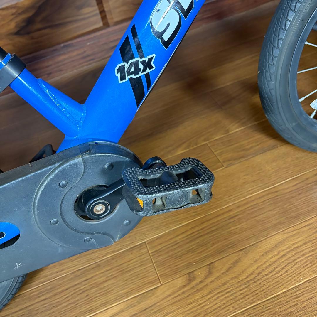 STRIDER ストライダー 14X ブルー 14インチ 美品 スタンドつき