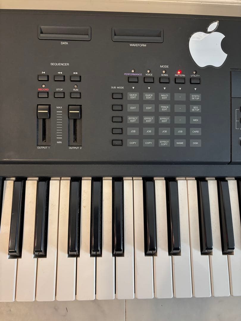 YAMAHA ヤマハ SY85 シンセサイザー 61鍵 ソフトケース付